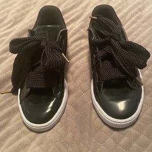 PUMA Women's Basket Heart Patent Leather Sneaker